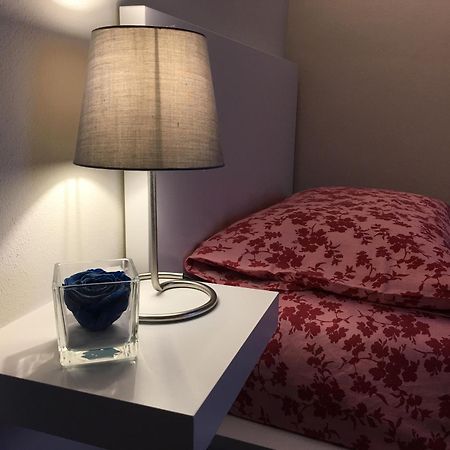 Feeling At Home - Varese Apartment Екстер'єр фото