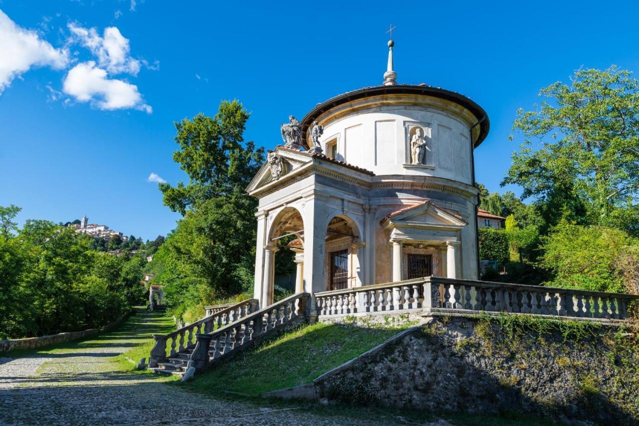 Feeling At Home - Varese Apartment Екстер'єр фото