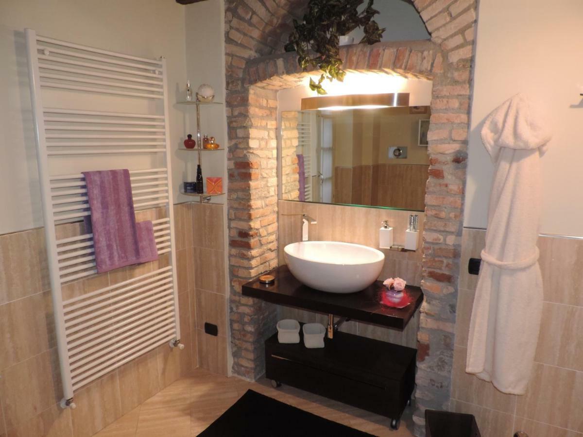 Feeling At Home - Varese Apartment Екстер'єр фото