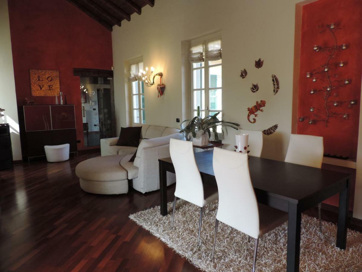 Feeling At Home - Varese Apartment Екстер'єр фото