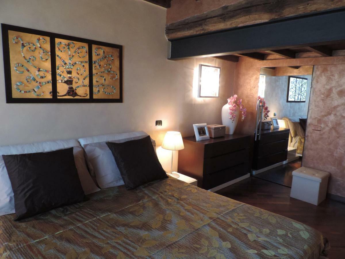 Feeling At Home - Varese Apartment Екстер'єр фото