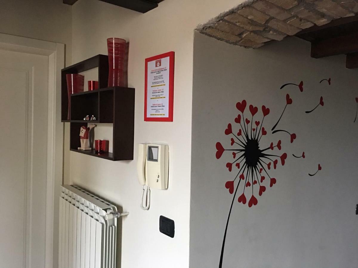 Feeling At Home - Varese Apartment Екстер'єр фото