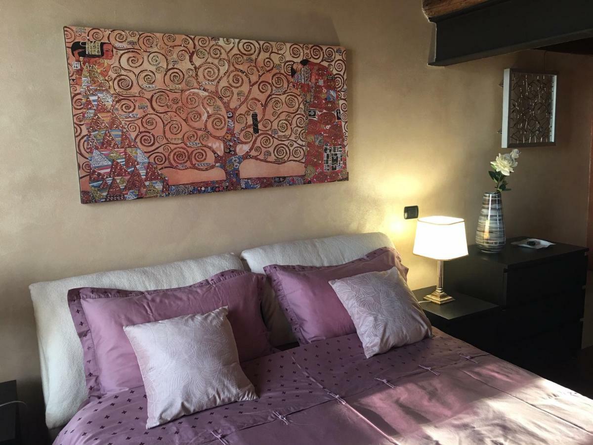 Feeling At Home - Varese Apartment Екстер'єр фото